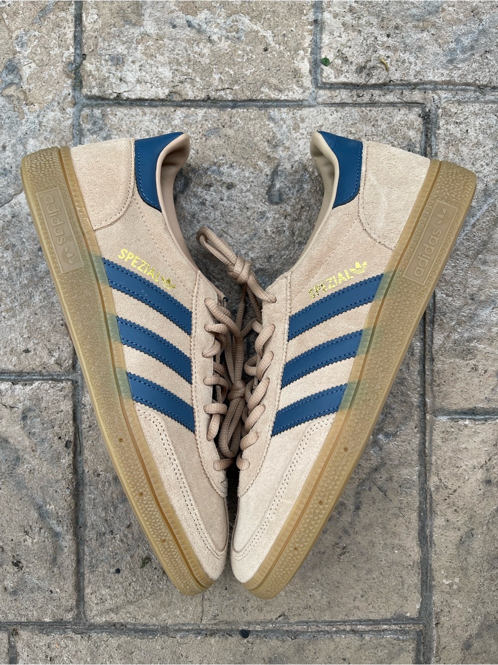 Adidas Handball Spezial **Mismatched Size**